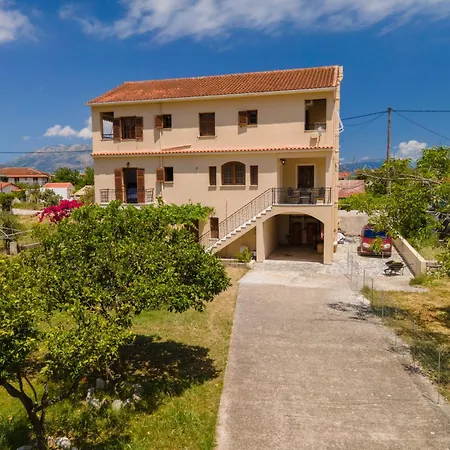 Hotel Mary's & Sami (Kefalonia)