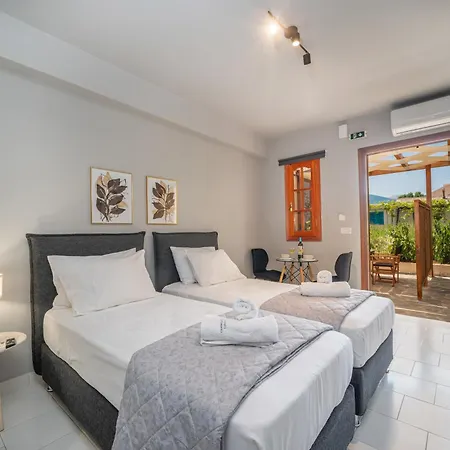 Mary's & Ξενοδοχείο *